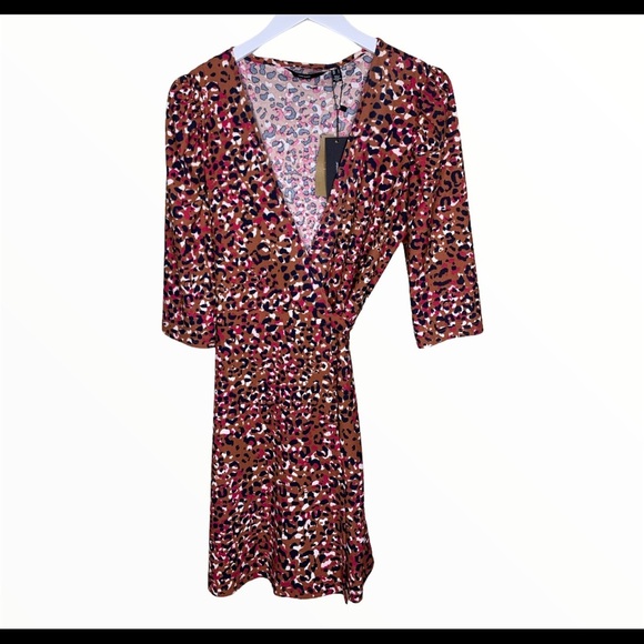 NWT VERO MODA Britt Animal Print Mini Wrap Dress With V Cut Brown Size Large - Picture 3 of 10